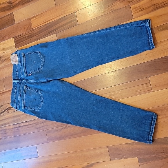 Levi's Boyfriend Jeans - Picture 4 of 8